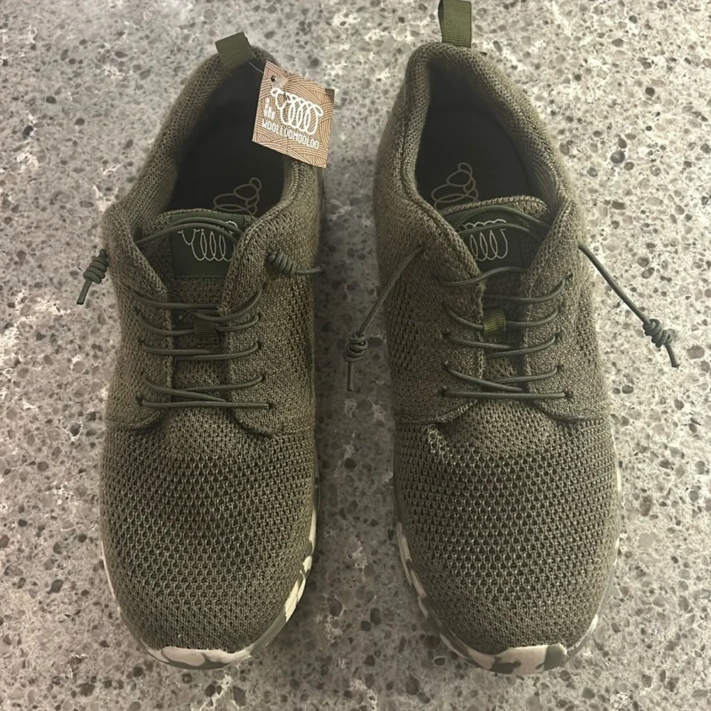 Woolloomooloo Merino Wool Fraser Sneakers, Men’s US 10-10.5, Green/Camo, NWT - Picture 2 of 5